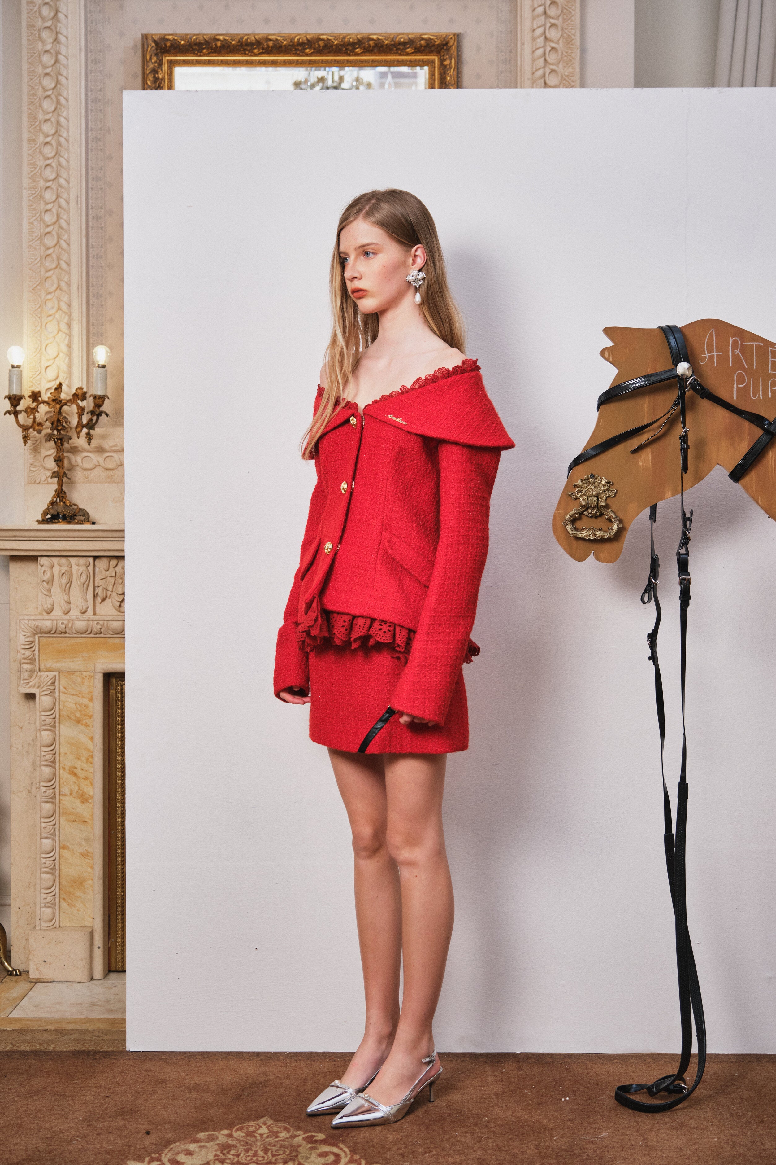 Red Contrast-Belt Woven Mini Skirt